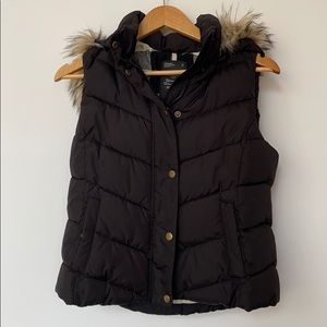 Gap Puffer Vest with Fur Hood Size S Petite